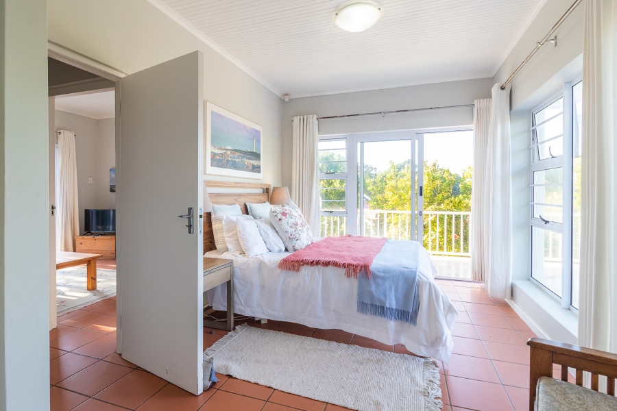 5 Bedroom Property for Sale in Kenton On Sea Eastern Cape